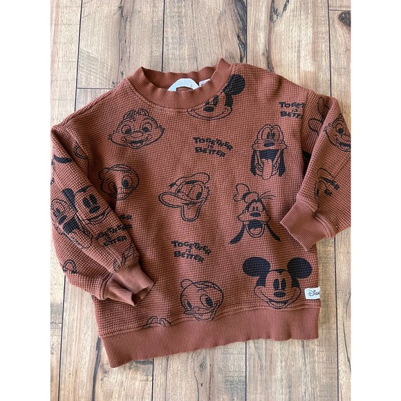 H&M Other - H&M size 5T / 6 waffle knit Disney sweatshirt